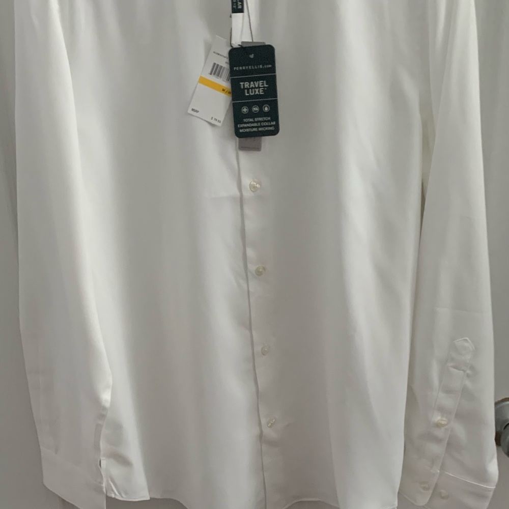 Men’s long sleeve shirt